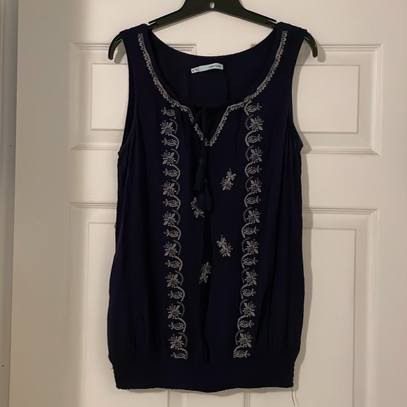 Maurice’s Sleeveless Top Size Medium Like New - Picture 2 of 9